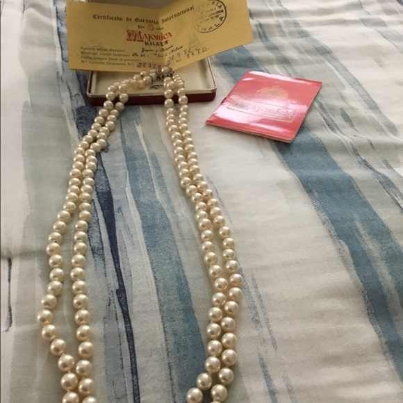 26 in Majorca pearl necklace. - Picture 4 of 4